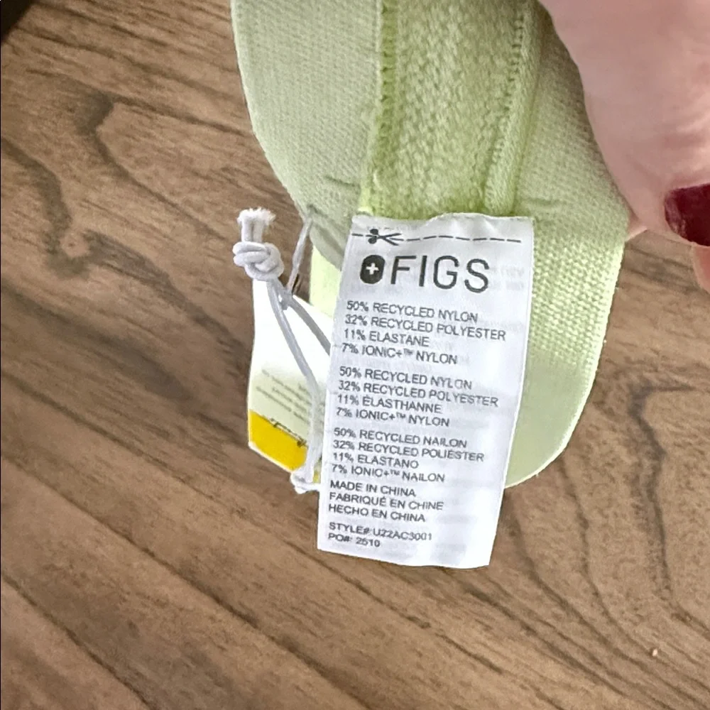 Figs Light Green Seamless Headband NWT‎